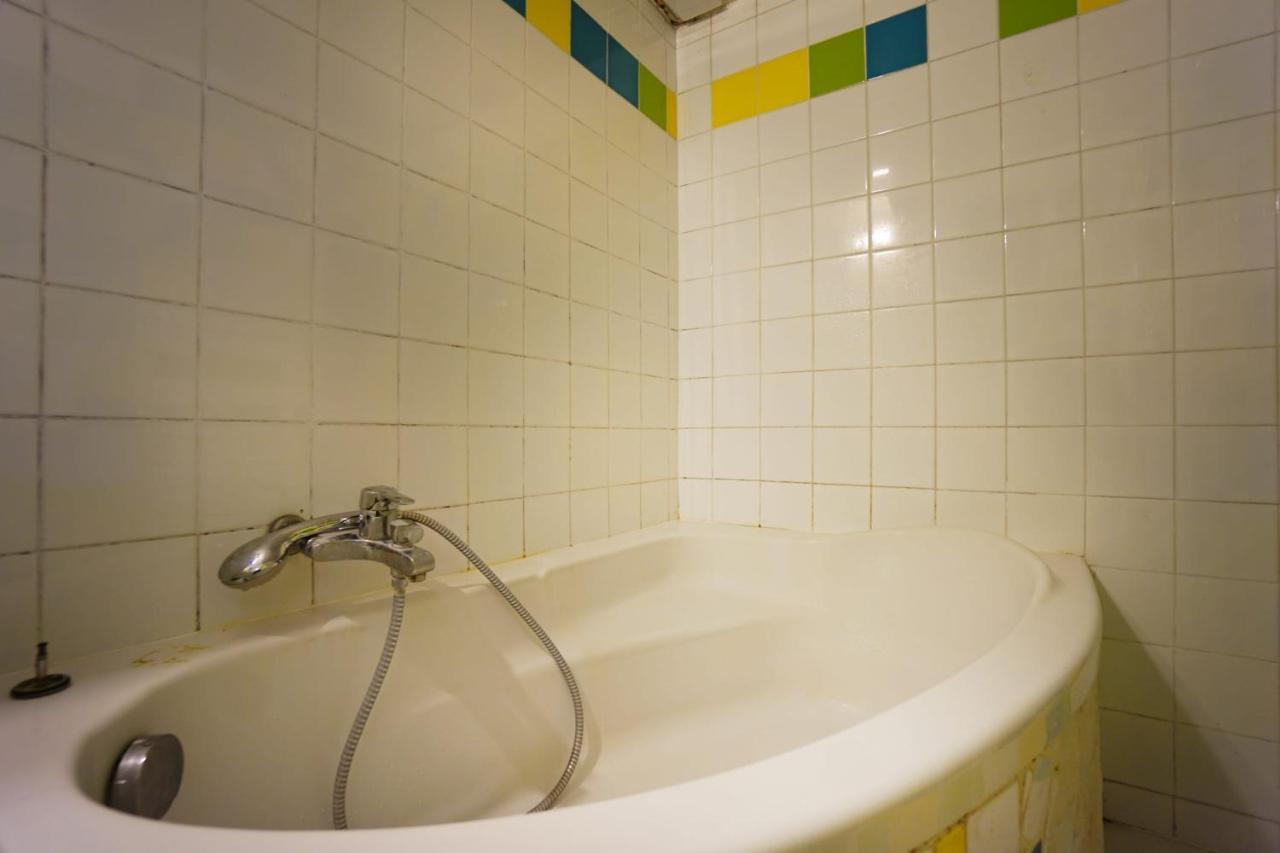 Charming Apartment In Belleville *